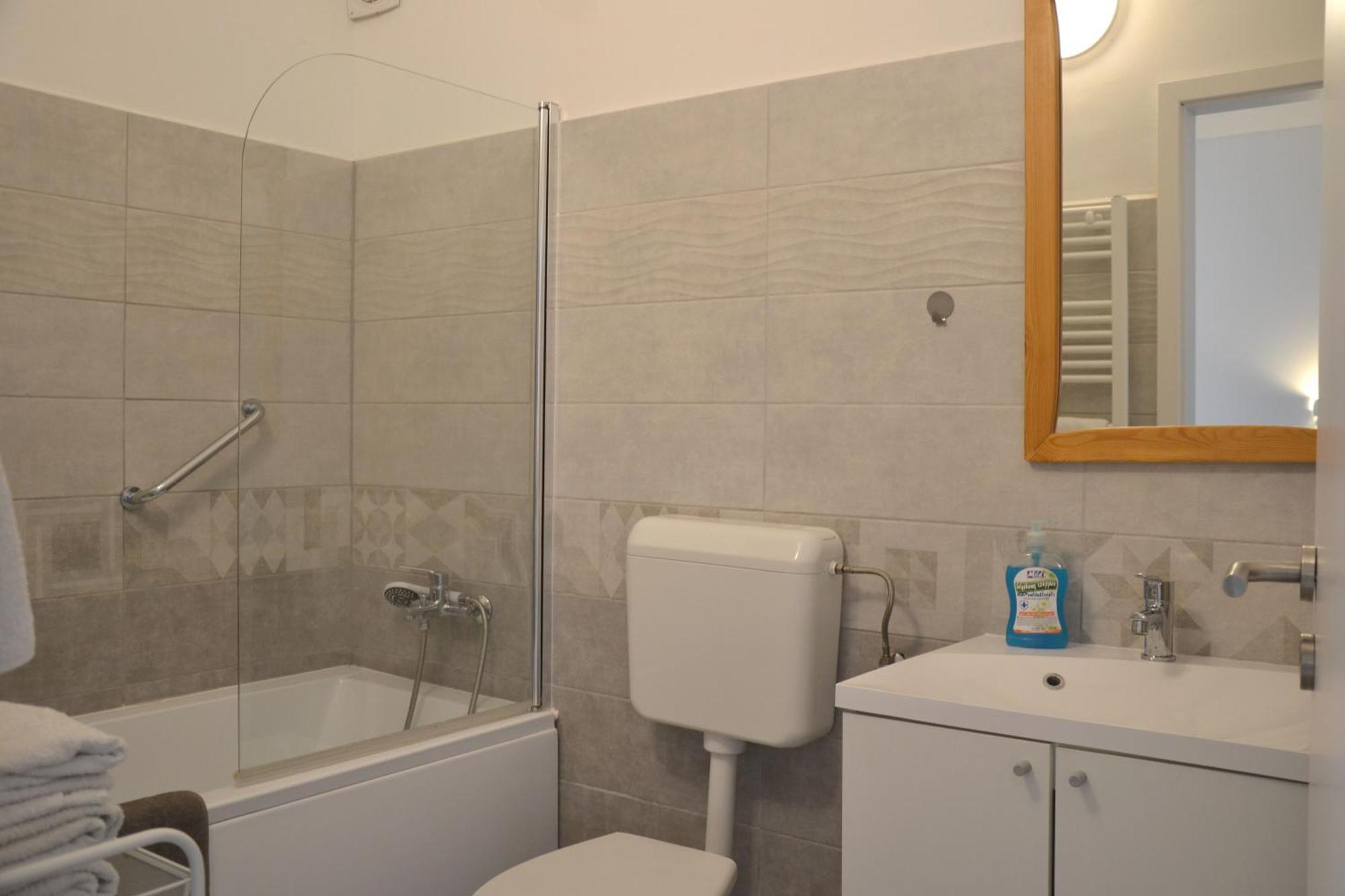 Akvamarin Apartman Keszthely Luaran gambar