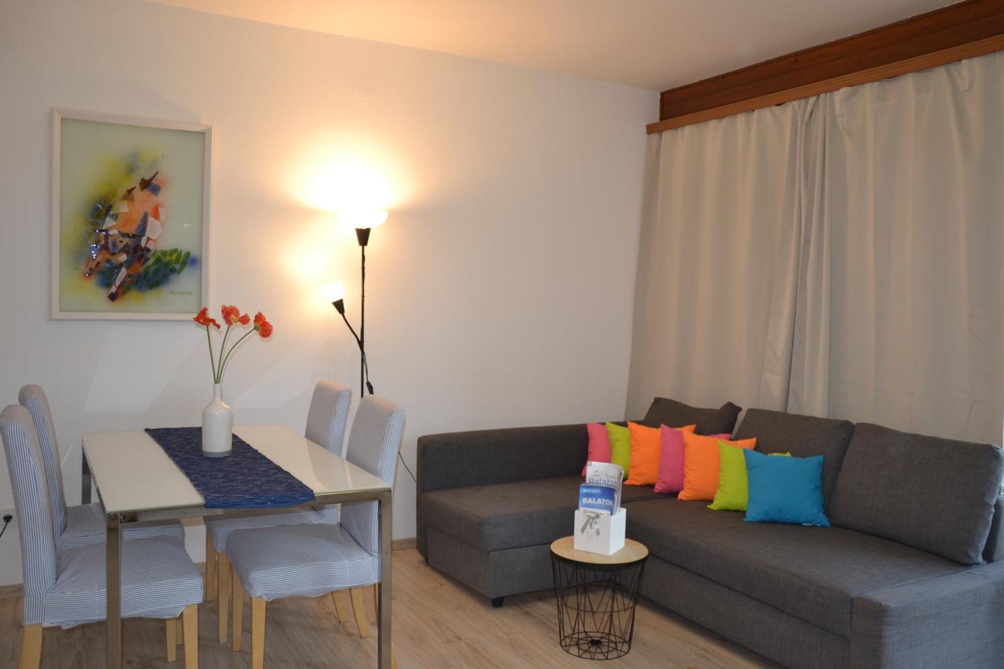 Akvamarin Apartman Keszthely Luaran gambar